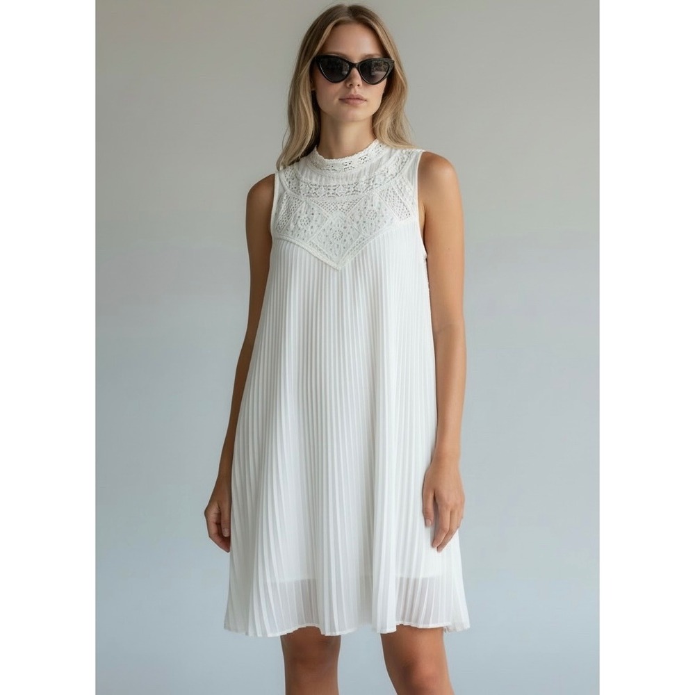 NEW White‎ Crochet Lace Accordian Pleated Sleeveless Dress Size Large